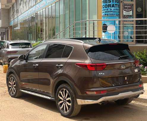 Kia SPORTAGE KX5 image 5