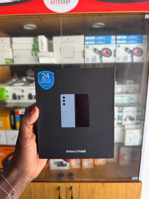 Samsung Galaxy Z Fold5 image 3