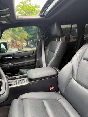 TOYOTA LAND CRUISER PRADO 2024 image 10