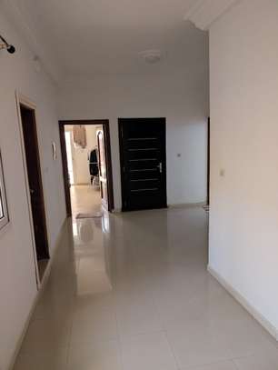 Appartement grand standing à louer ngor image 2