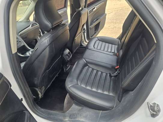 Je vend ma Ford fusion 2017 automatique essence image 4