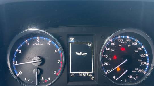 TOYOTA RAV4 2017 image 7