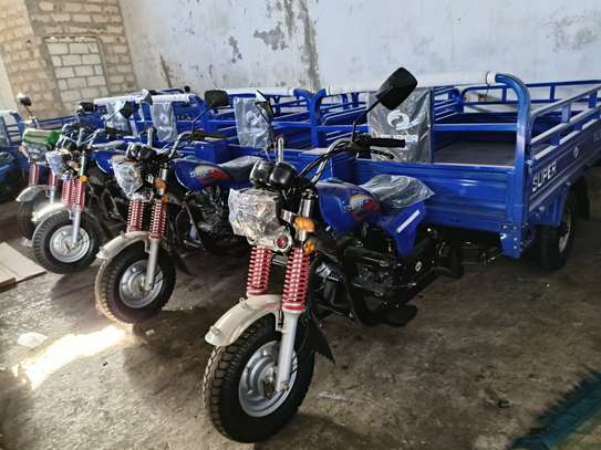 SUPER MOTO TRICYCLE ANNEE 2025 image 2