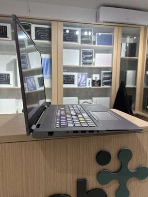HP ZBook Fury 17G8-I7 11e|32GB RAM|1 Téra| RTX T1200 de 4Gb image 3