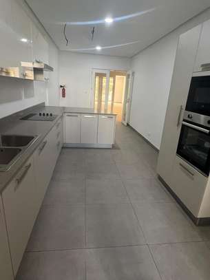 Bel appartement F5 au Point E image 10