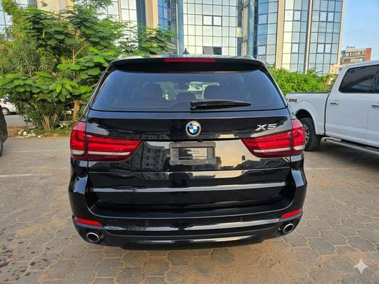 BMW X5 image 2