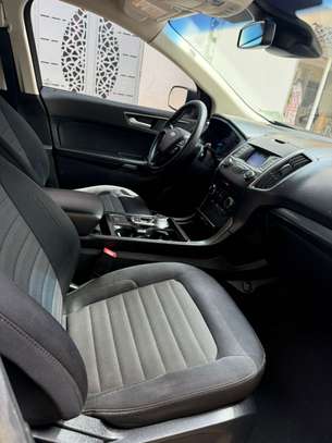Ford Edge 2018 à louer image 3