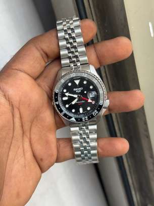Montre Seiko 5 sports GMT image 5