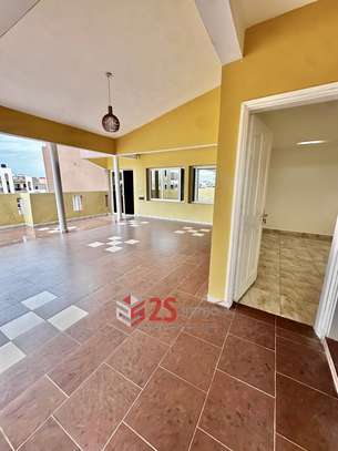 Appartement en Duplex à louer à Nord Foire image 11