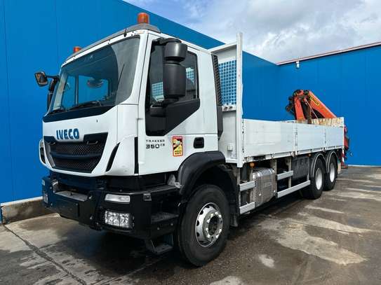 CAMION PORTEUR GRUE IVECO TRAKKER image 12