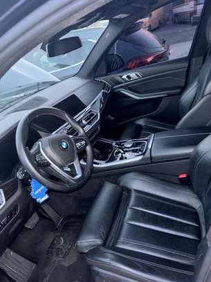 2020 BMW X5 40i Black on Black image 2