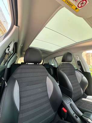 Peugeot 2008 2018 image 3