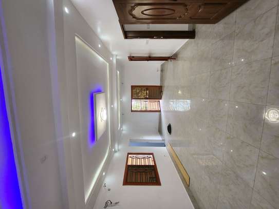 Appartement très grand à Sacré cœur image 11