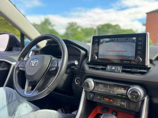 Toyota RAV 4 2019 image 3