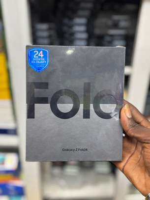 Samsung Galaxy Z fold 4 image 2