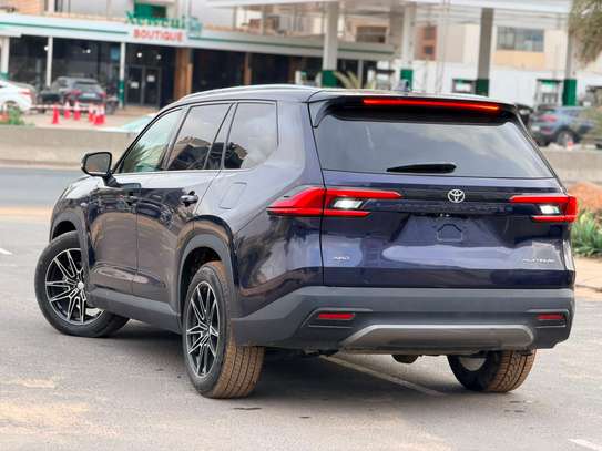TOYOTA HIGHLANDRE PLATINUM 2024 image 2