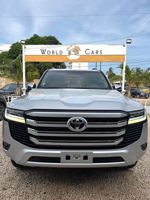 Toyota land cruiser VX image 10