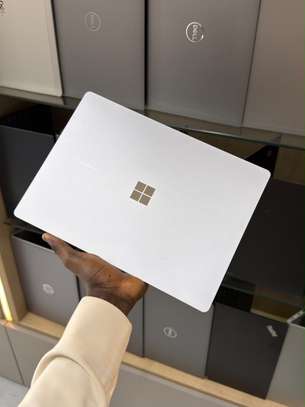 Microsoft Surface laptop 4 Ryzen 5 image 5
