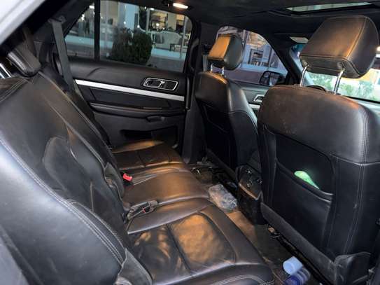 Ford Explorer XLT 2016 image 9