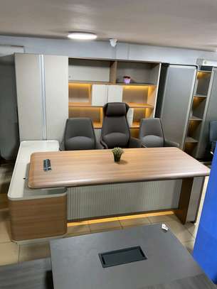 Tables de bureau DG image 3