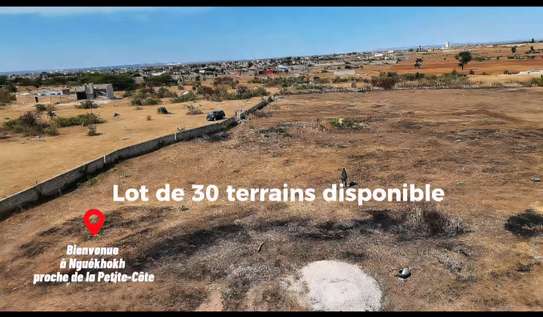 Terrains à vendre à Ngékhokh image 5