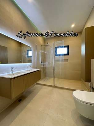 Appartement F4 à louer – Point E image 8