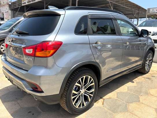 Mitsubishi RVR GT image 13