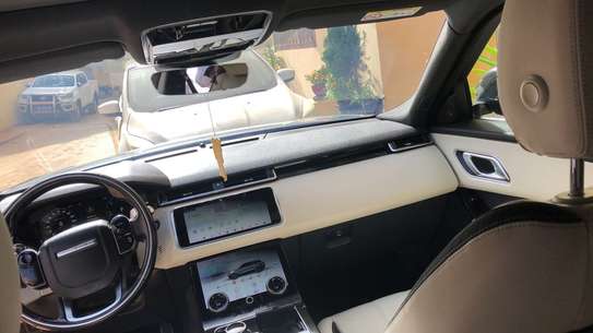 RANGE ROVER VELAR image 11