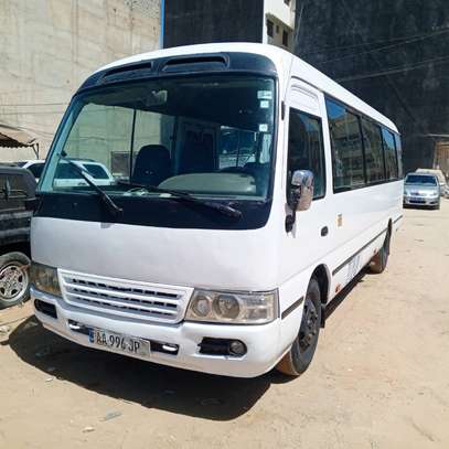 Bus Toyota Cocer 2017 image 1