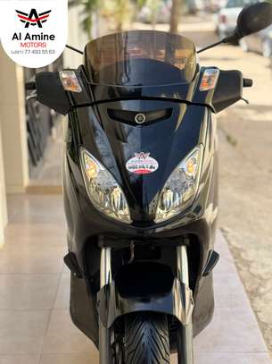 Yamaha Xmax 125i, Venant image 3