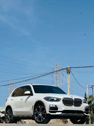 BMW x5 2020 full options image 7