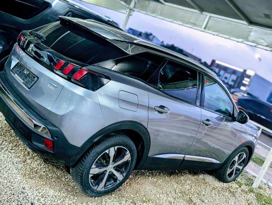 Peugeot 3008 2018 venant image 2