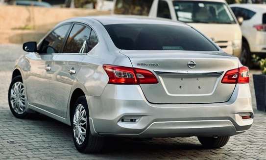 Nissan Sentra 2017 image 4