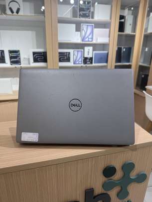 Dell Latitude 5520 - I5 11e VPRO Génération | 16GB RAM | 256 image 2