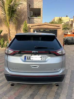 Ford Edge Titanium 2018 image 2