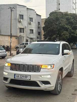 JEPP GRAND CHEROKEE SUMMIT ANNÉE 2017 image 2