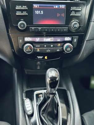 Nissan Rogue 4/4 année 2017 image 7