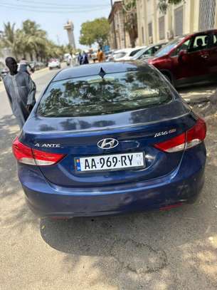 Hyundai avante 1.6 image 2