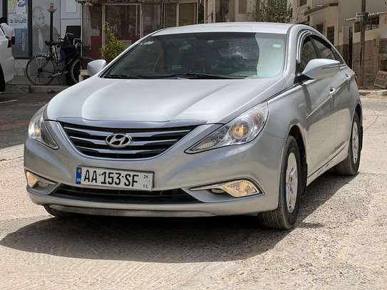 Hyundai SONATa image 1