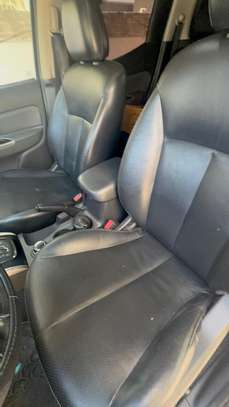 Mitsubishi L200 2017 image 7