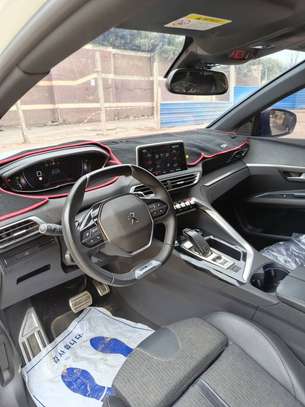 Peugeot 3008 2019 image 5