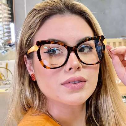 Lunette de soleil femme image 5