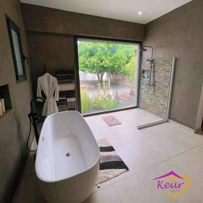 Villa de standing à vendre à Nguerigne image 4