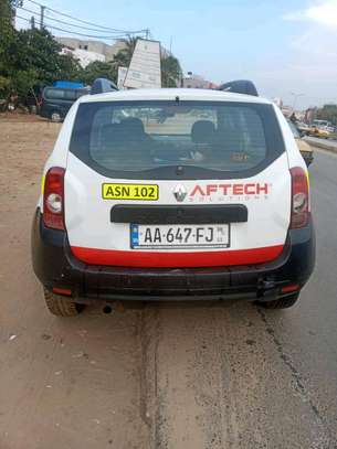 RENAULT DUSTER AUTOMATIQUE ESSENCE image 4