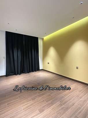 APPARTEMENT F3 À LOUER AUX ALMADIES image 10