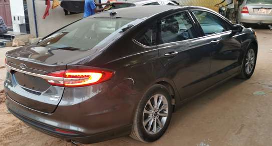 FORD FUSION SE 2017 image 8