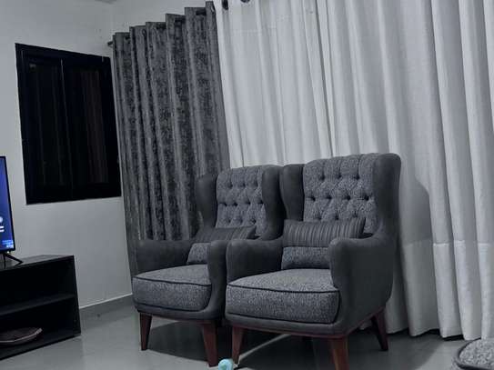 Salon 8 places à vendre image 2