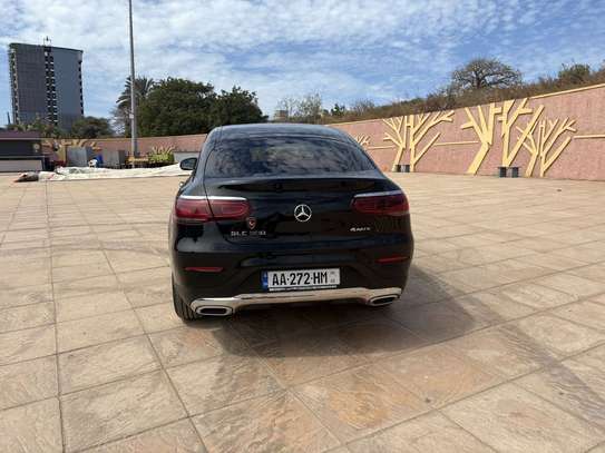Mercedes GLC 300 4MATIC Coupé Pack AMG 2022 image 6