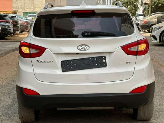 Hyundai tucson image 5