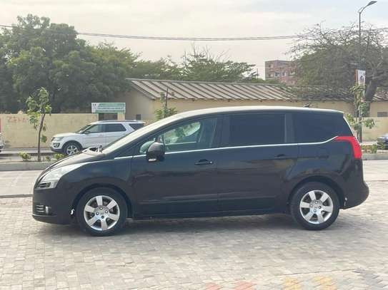 PEUGEOT 5008 année 2013 image 4